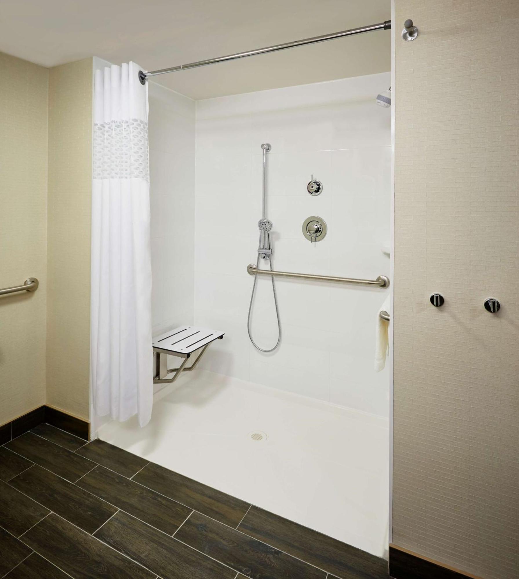 Hampton Inn By Hilton Timmins Zewnętrze zdjęcie